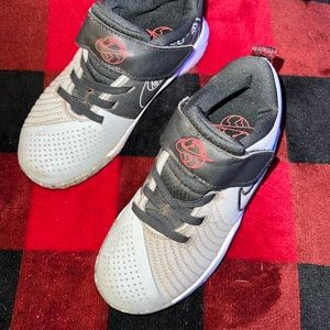 NIKE toddler size 12 sneakers. No laces or tying!